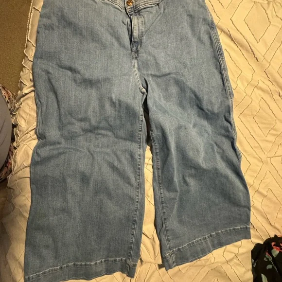LIKE NEW! Ava & Viv high rise wide leg relaxed Jeans size 18 plus size denim - Picture 3 of 6